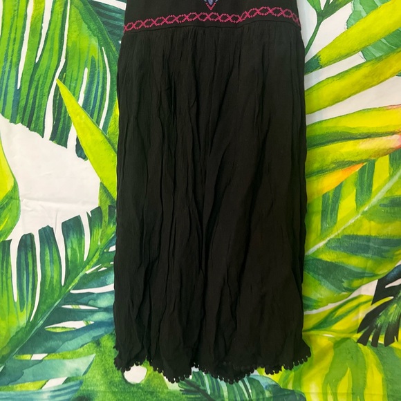 GUC Hollister XS Black Boho Halter Embroidered Low Back Spring Summer Goth Dress - Picture 3 of 10
